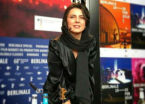 لیلا حاتمی در نشست خبری خوک در جشنواره برلین 2018 لیلا حاتمی در نشست خبری خوک در جشنواره برلین 2018
