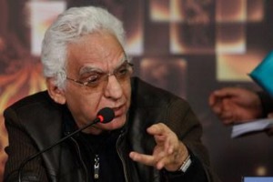 اظهارات جالب کیومرث پوراحمد در ستاد هنرمندان حامی روحانی در یزد