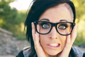 7دلیل برای دوست داشتن بینی بزرگ تان!!
