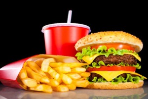 این غذا ها را قبل از پرواز با هواپیما اصلا نخورید!