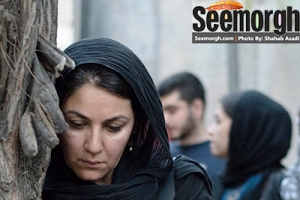چهره غمگین هنرمندان در مراسم عباس کیارستمی در خانه سینما + عکس