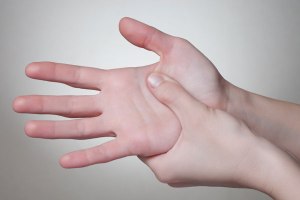 مور مورشدن دست ها و یا پاها خطرناک است؟