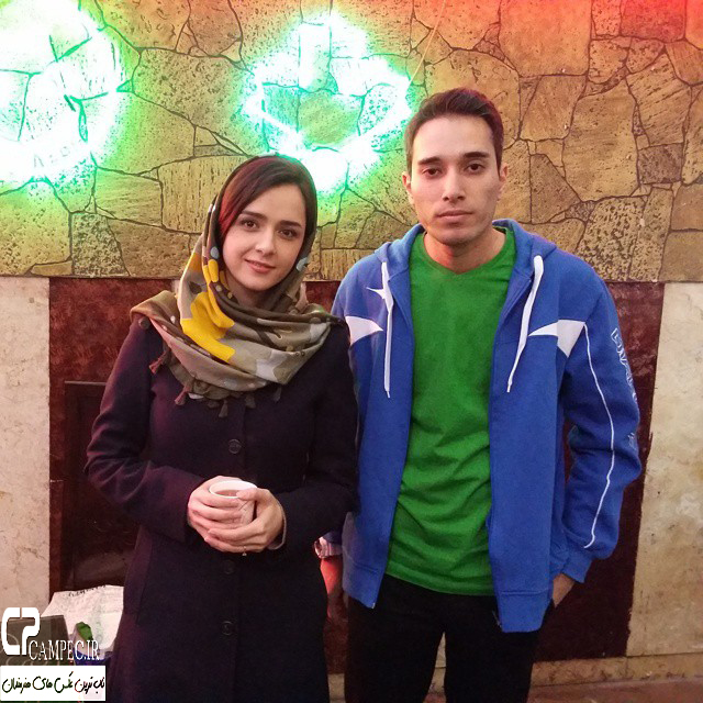 عکس ترانه علیدوستی در سینما قدس