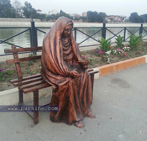 این همه بی سلیقگی در یک مجسمه شهری + عکس