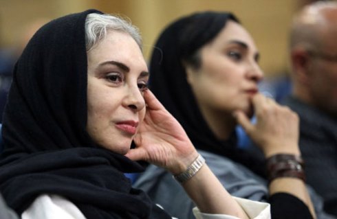 افسانه بایگان در ضیافت افطار حسن روحانی
