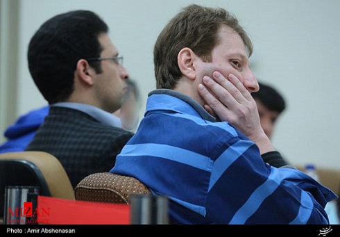 ژست های بابک زنجانی در دادگاه-