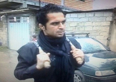 عکس زنجیرزنی هادی نوروزی