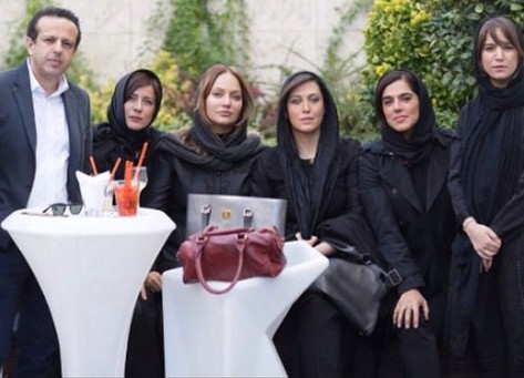 بازیگران زن در مراسم یادبود هما روستا
