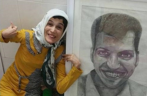 عکس سورپرایز دختر نقاش برای فردوسی پور