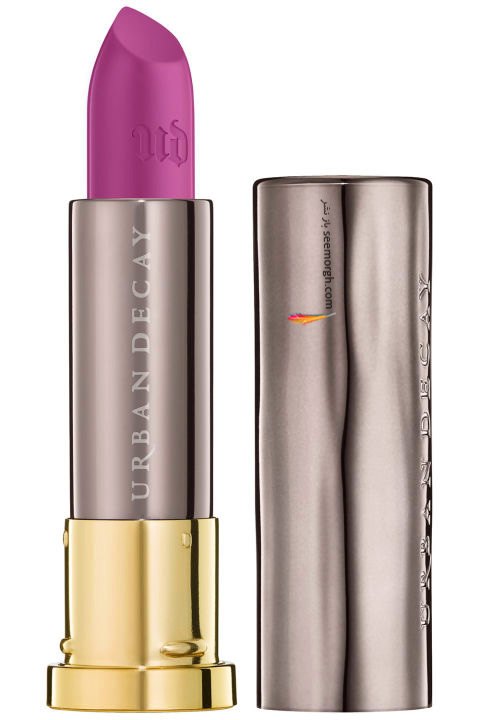 رژ لب تابستانی به رنگ بنفش روشن از برند Urban Decay