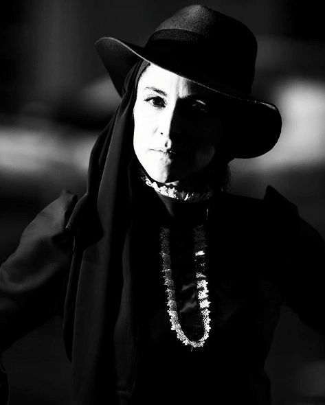ویشکا آسایش در نمایش مى سى سى پى نشسته ميميرد 3 ویشکا آسایش در نمایش مى سى سى پى نشسته ميميرد 3