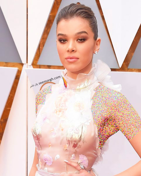 گوشواره و انگشتر هایل استنفیلد Hailee Steinfeld از برند نیل لین Neil Lane