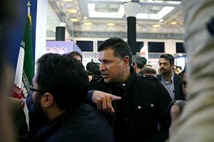 عکس یادگاری علی دایی با شاگردان سابقش