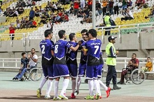 استقلال خوزستان موقتا صدرنشین شد