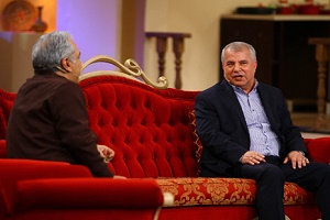 نقش آفرینی علی پروین در یک سریال + عکس