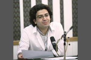 گفتگوی فرزاد حسنی با احسان کرمی درباره مزاحمت