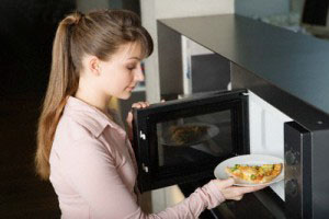 آیا پخت با مایکروویو ضرر دارد؟
