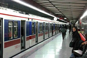 درد زایمان در مترو
