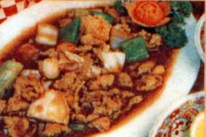 پاپارا غذایی خوشمزه با گوشت چرخ کرده